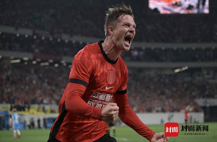 九游体育-八连胜！成都蓉城主场3-0轻取河南|河南队|中超|索罗金|上海申花足球俱乐部|拜合拉木_新浪新闻